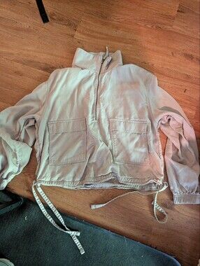 athleta Light Beige Half-Zip Pullover Anorak with Front Pockets
